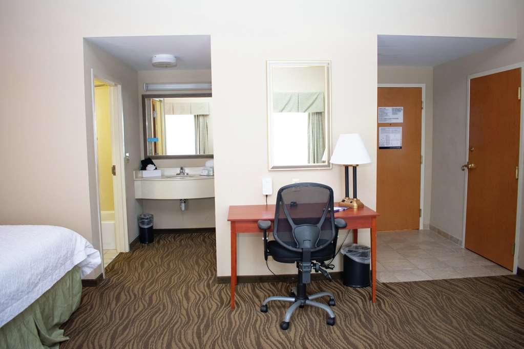 Hampton Inn & Suites Augusta West Habitación foto